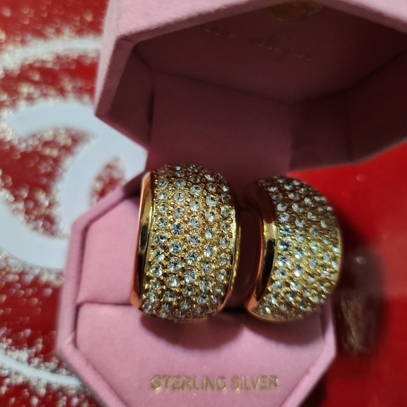 Christian Dior Vintage Signed Clip-on earrings - Picture 4 of 12